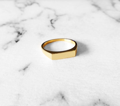 14k yellow gold rectangle bar signet ring